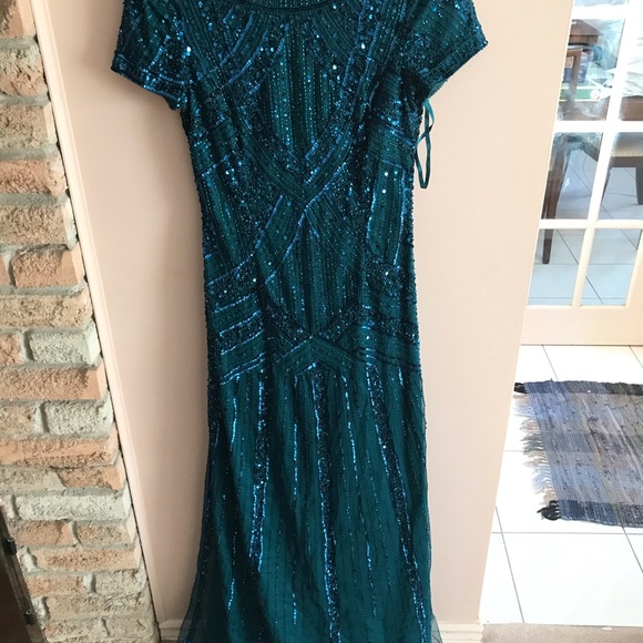 Adrianna Papell geometric beaded gown - Picture 2 of 4